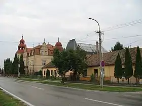 Rua Hlavná, em Sládkovičovo.