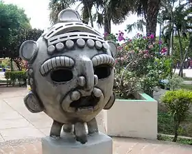 Estátua do Parque Central de Diriá.