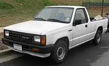 Segunda geração da Dodge Ram 50 de 1987-1993.