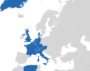 Um mapa colorido dos países da Europa