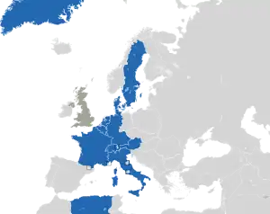 Um mapa colorido dos países da Europa