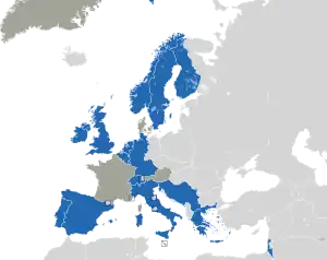 Um mapa colorido dos países da Europa