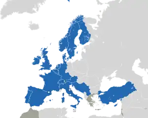 Um mapa colorido dos países da Europa