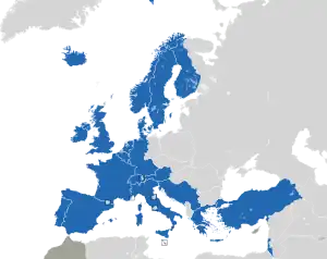 Um mapa colorido dos países da Europa