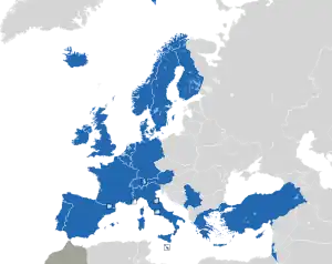 Um mapa colorido dos países da Europa