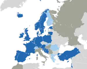 Um mapa colorido dos países da Europa