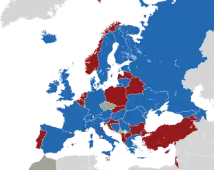 Um mapa colorido dos países da Europa