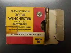 Uma caixa de  cartuchos de fogo central .30/30 da Eley-Kynoch.
