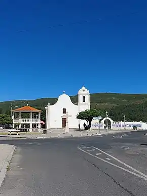 Antiga Igreja de Pedreiras junto da Serra de Aire