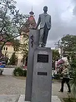Estátua Dr. Galdino do Valle Filho