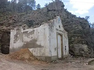 Apeadeiro de Castanheiro, em 2016.