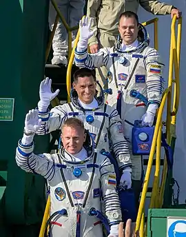 Baixo para cima: Prokopyev, Rubio e Petelin