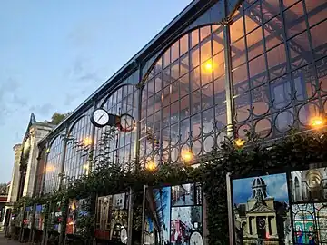 Telhado de vidro renovado.