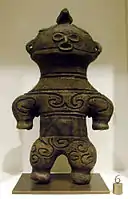 Uma estatueta Dogū, Jomon. Museu Guimet (70608 3).