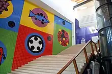 Interior do Mercado (painel de azulejos de Xana)