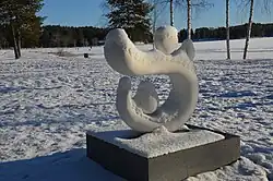 Balanskonstnären(O artista equilibrista)Folke FjällströmSamiska skulpturparken, Jokkmokk