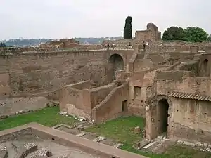 Vista do interior, perto da...