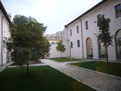 Claustro do antigo convento.