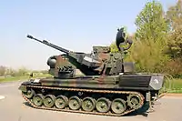 Uma viatura blindada de combate antiaéreo Gepard 1A2 que foi empregado até 2010.