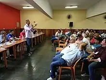 Gerson Bittencourt fala para militantes do PT em São Paulo.