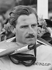 Campeão:  Graham Hill