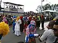 Desfile de Touloulous durante o desfile de Kourou.