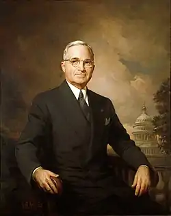 33.º Harry S. Truman1945–1953