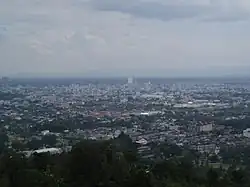 Vista parcial da cidade de Hat Yai, localizada no distrito de mesmo nome.