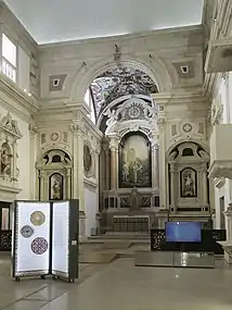 Interior da igreja