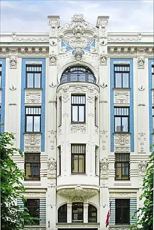 Construção em Alberta iela 8