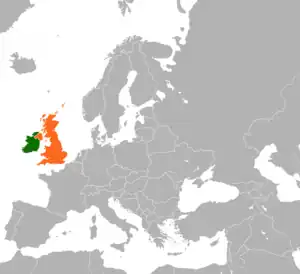 Mapa indicando localização dos Irlanda e do Reino Unido.