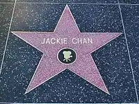 Estrela de Jackie Chan.