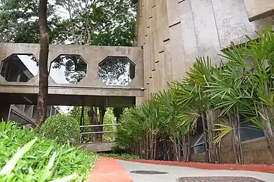 Jardim interno da sede da Fundação João Pinheiro