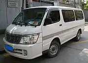 Dianteira do Jinbei Haise segundo facelift (2002–2013)