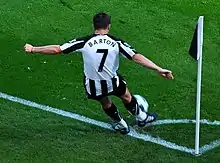 O jogador teve boa passagem pelo Newcastle, conhecido por suas polêmicas, durante sua passagem de 2007 a 2011 pelo clube não foi diferente, uma de suas confusões foi queimar o olho do seu companheiro com cigarro, o volante fez, no total, 84 jogos, 8 gols