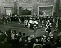 Os restos mortais do presidente Kennedy jazem na rotunda do Capitólio dos Estados Unidos em 24 de novembro de 1963.