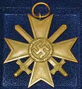 2ª  Classe - com espadas