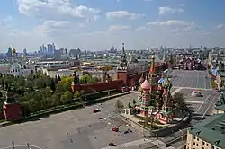 Vista panorâmica da Praça Vermelha e do Kremlin.