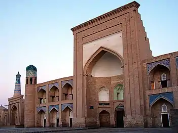 Madraça de Kutlug Murad Inak (ou Qutlugʻmurod)