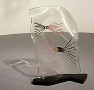 Preto, vermelho e azul vertical (1945)