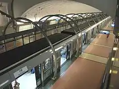 A estação da linha 14.