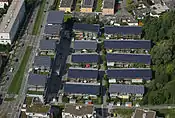 Painéis solares integrados nas cobertas das moradias do bairro solar de Vauban, em Friburgo.