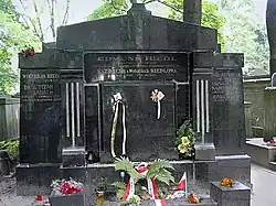 Túmulo de Stefan Banach e da família Riedl