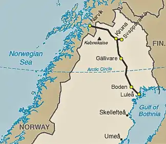Linha férrea Malmbanan, para transporte de minério de ferro das minas de Kiruna para os portos de Narvik e Luleå.