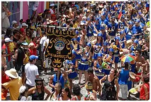 Maracatu_Batuques_de_Pernambuco_agitando_o_último_dia_de_carnaval_(3309617460)