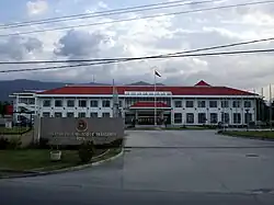Vista da frontaria do palácio do Ministério dos Negócios Estrangeiros de Timor-Leste, em Dili.
