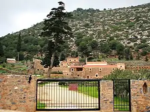 Fachada do Mosteiro de Vosáco