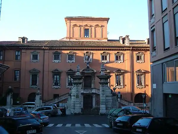 Antigo mosteiro de São Filipe, atualmente um escritório da agência aduaneira da cidade.
