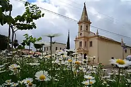 Jardim da praça do Santuário de Morro do Chapéu, Nossa Senhora da Graça