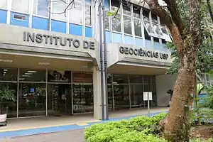 Prédio onde se localiza o Museu de Geociências da USP